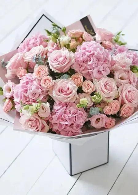 Beautifully Simple Showstopper Pink Bouquet Blume Flowers.