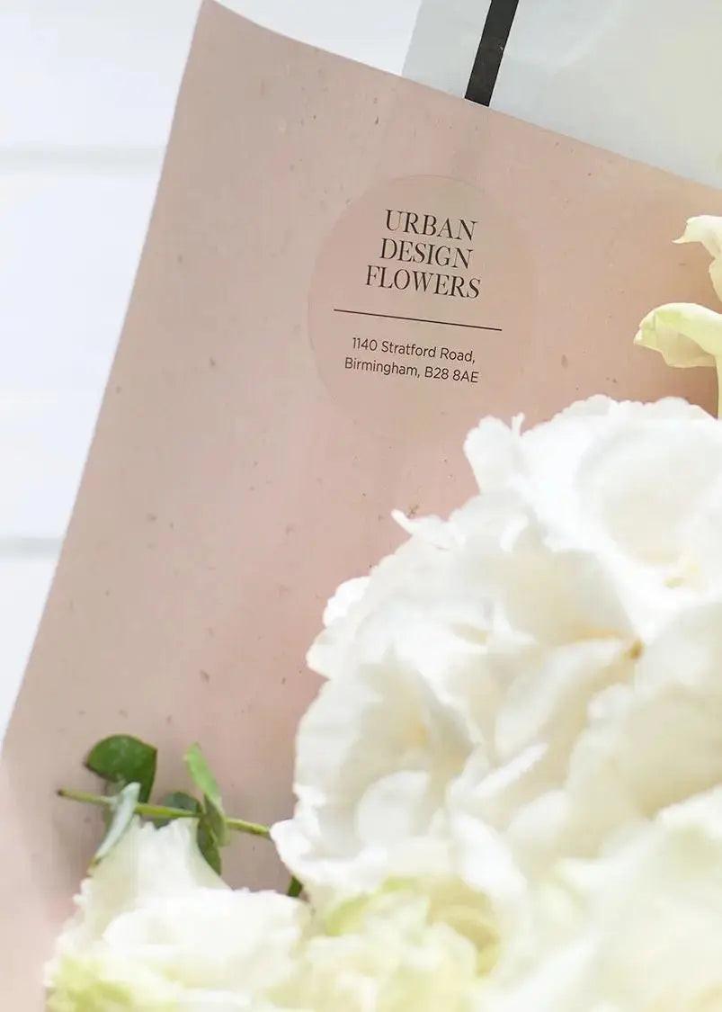 Beautifully Simple Showstopper White Bouquet Blume Flowers.