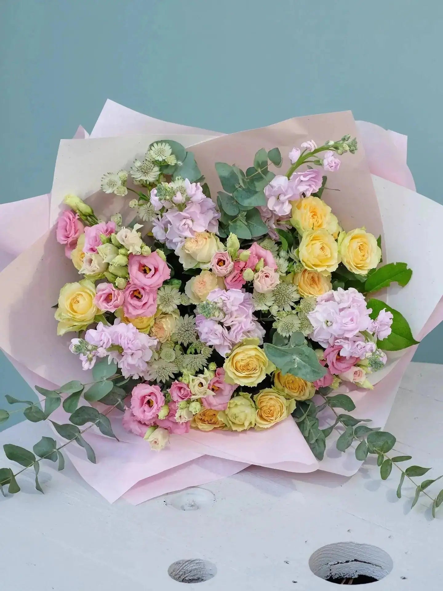 The Cherry Hill Bouquet Blume Flowers.
