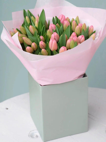 The Tulip Bouquet Blume Flowers.