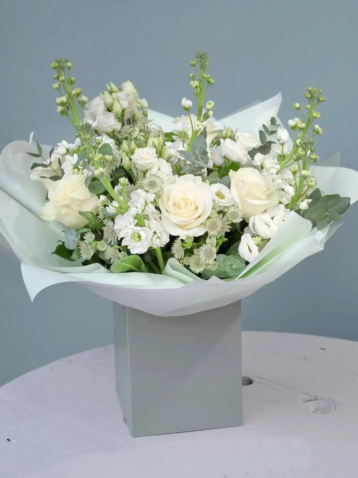 The Whitehouse Bouquet sakvbt-y1.myshopify.com