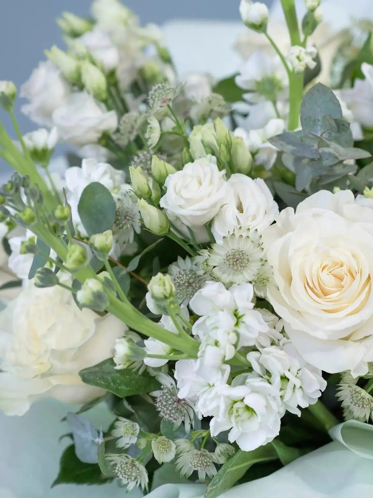 The Whitehouse Bouquet sakvbt-y1.myshopify.com